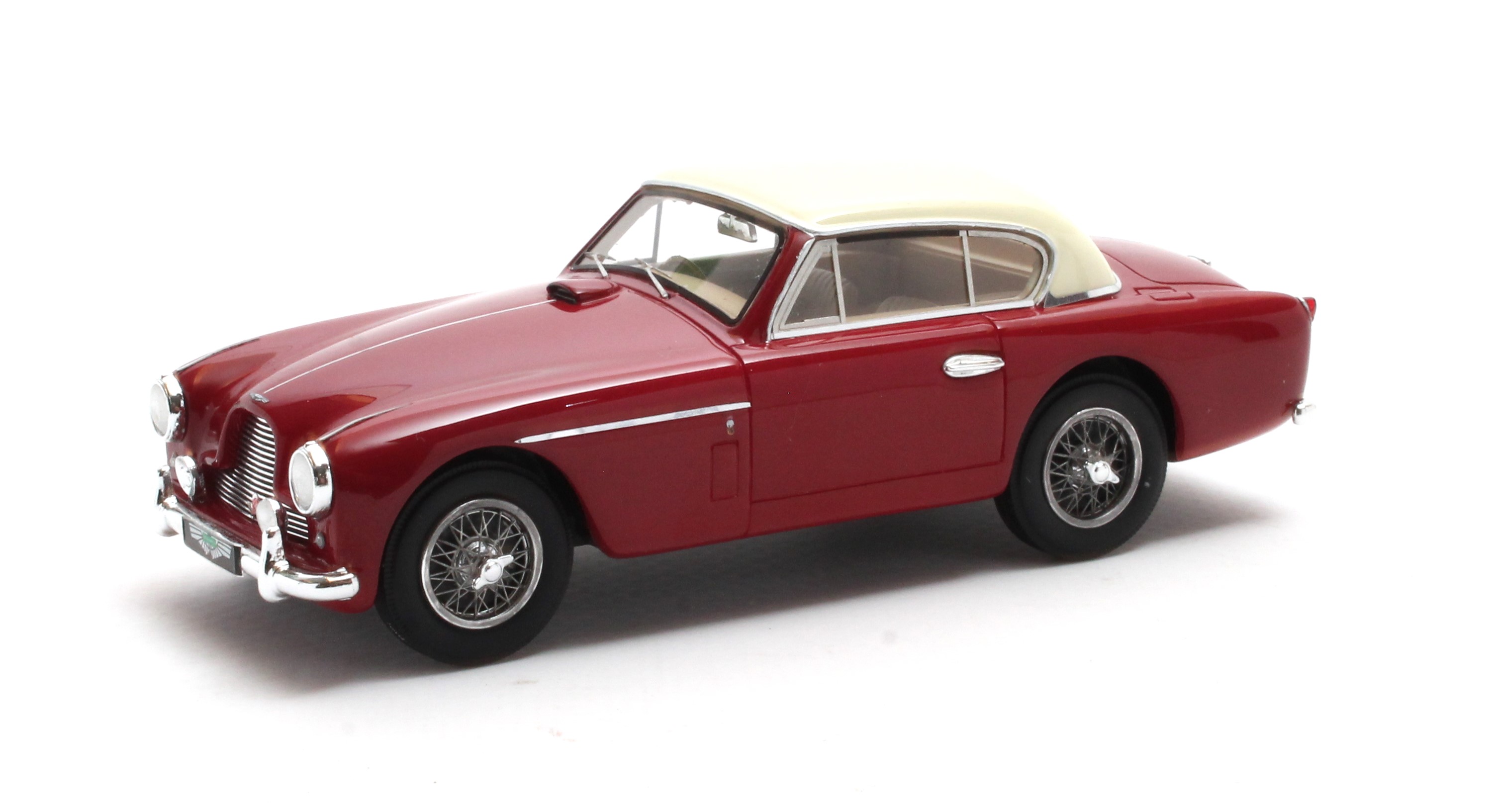 Aston Martin DB2-4 FHC Notchback 1955 Rood/Creme - 1:43
